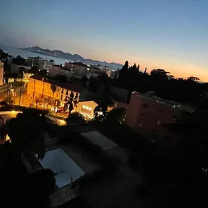 Petit T2 / 4 Couchages Cannes
